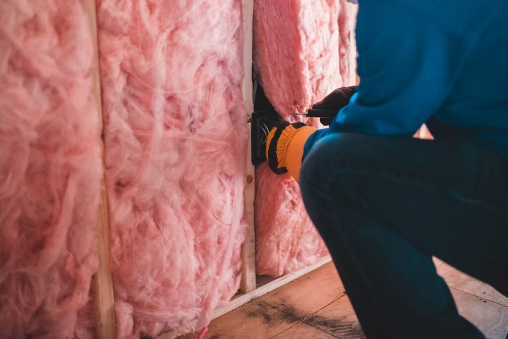 laine de verre ou ouate de cellulose pour l'isolation de votre maison